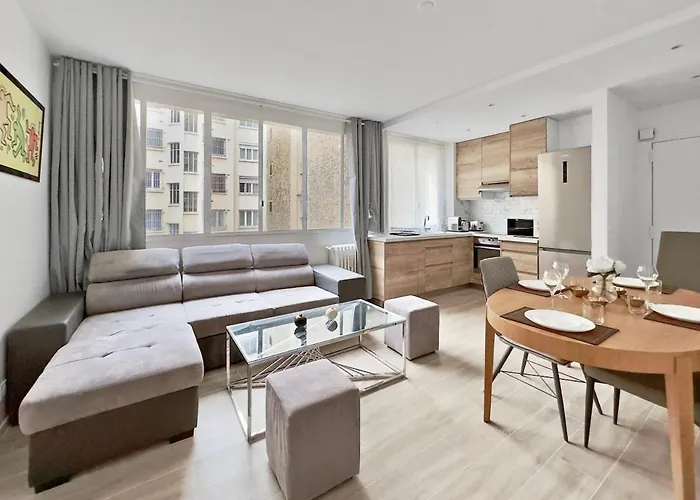 Charming Apartment 4P- Eiffel Tower Face