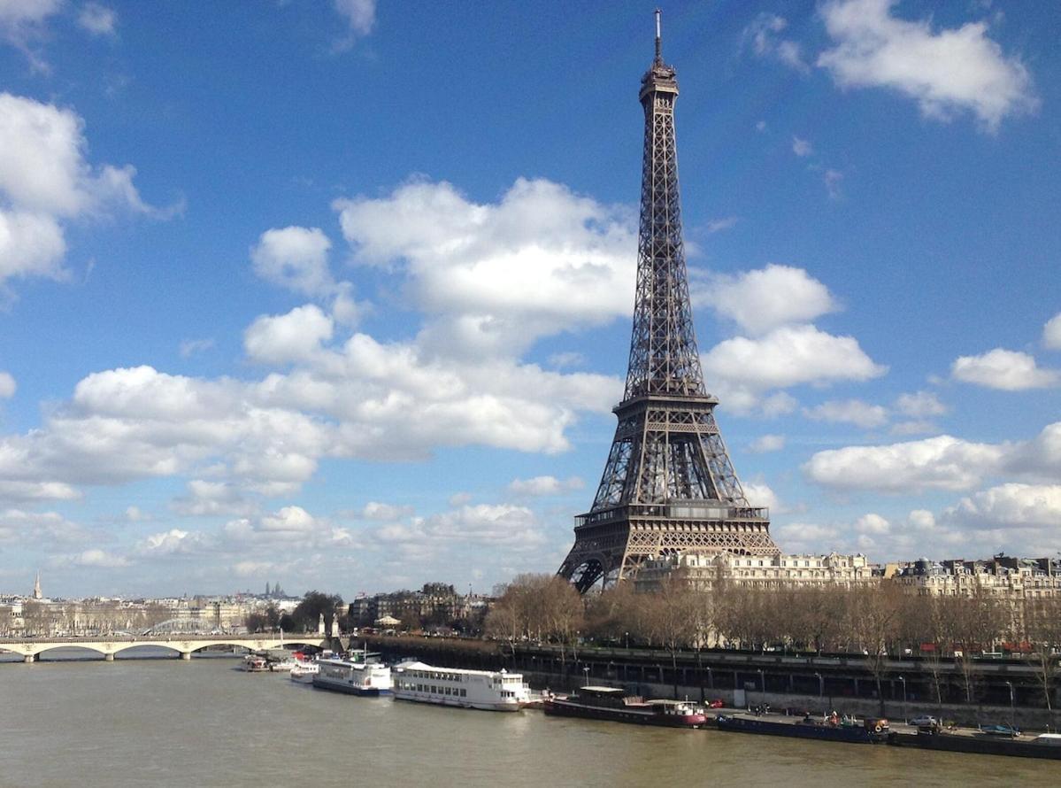 Apartment Charming 4p- Eiffel Tower Face Paris