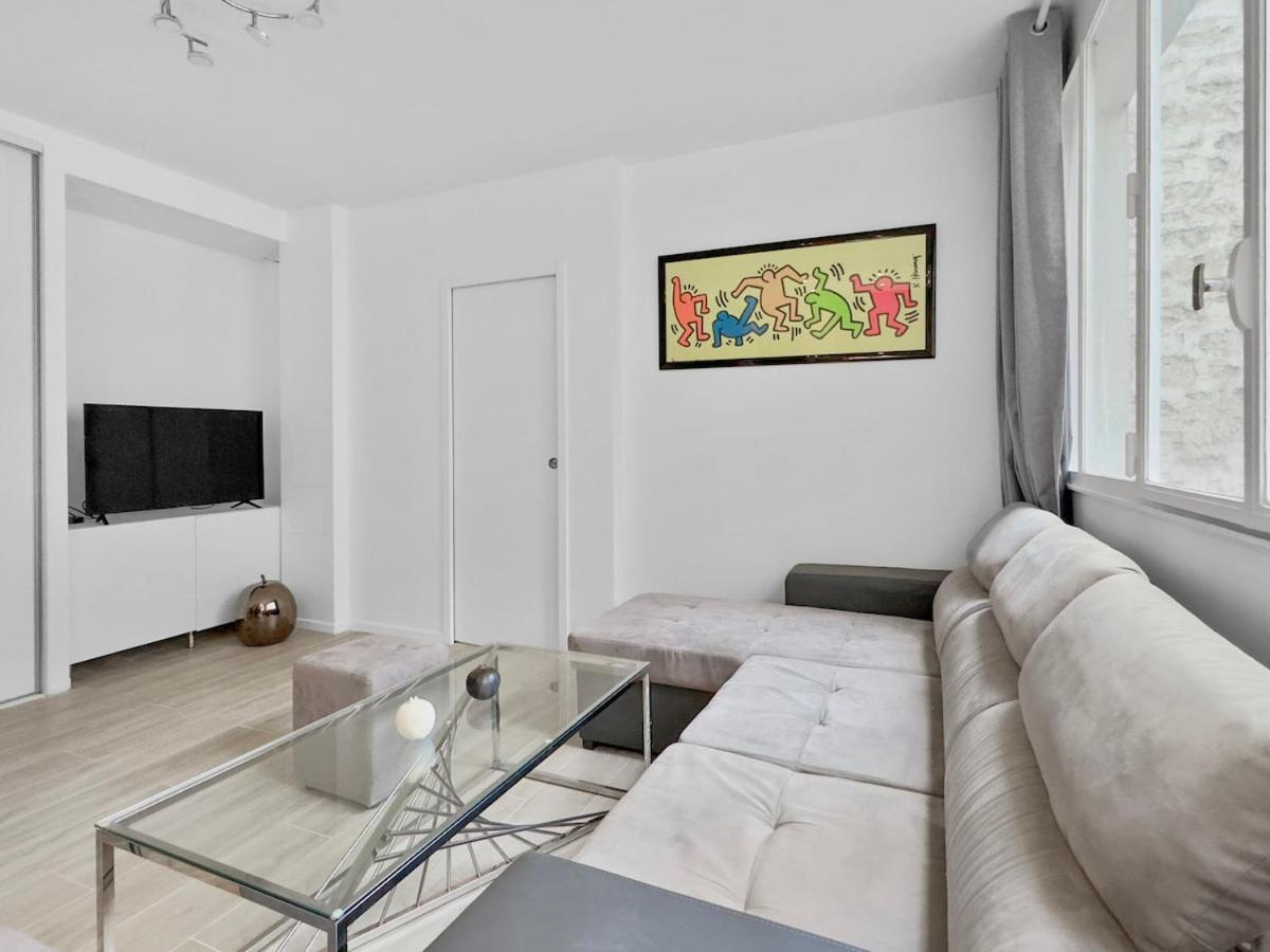 Apartment Charming 4p- Eiffel Tower Face