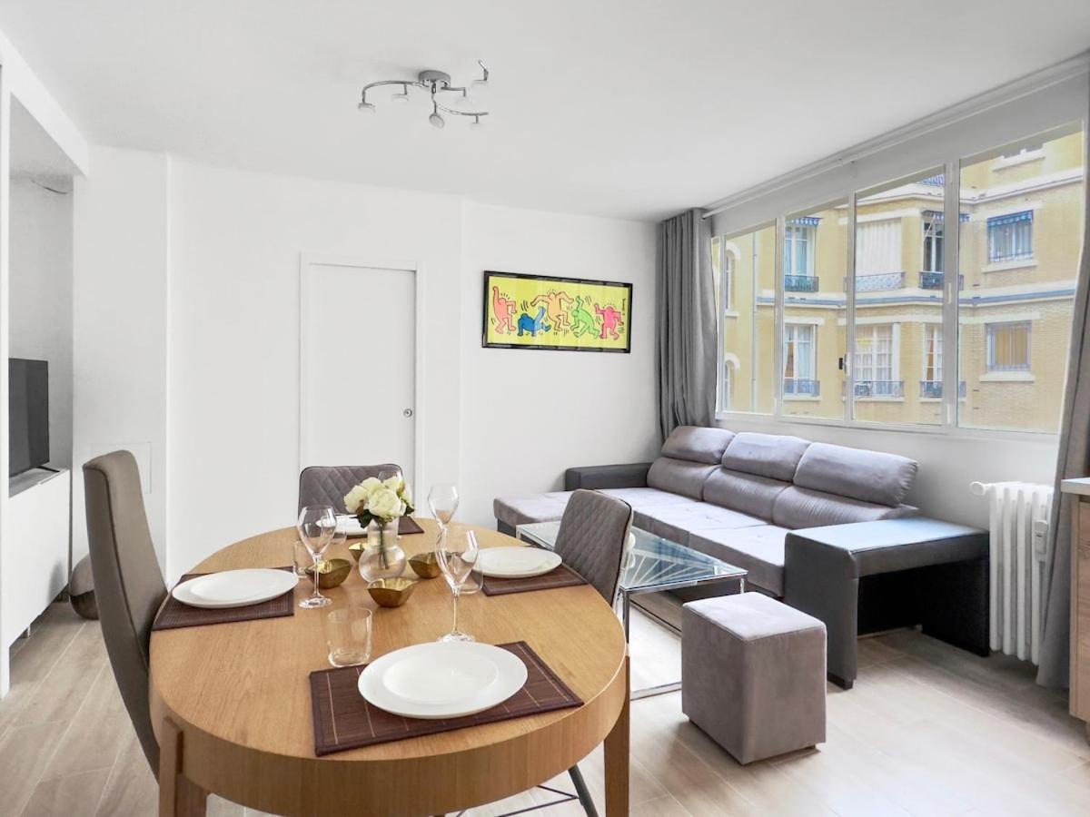 Apartment Charming 4p- Eiffel Tower Face *